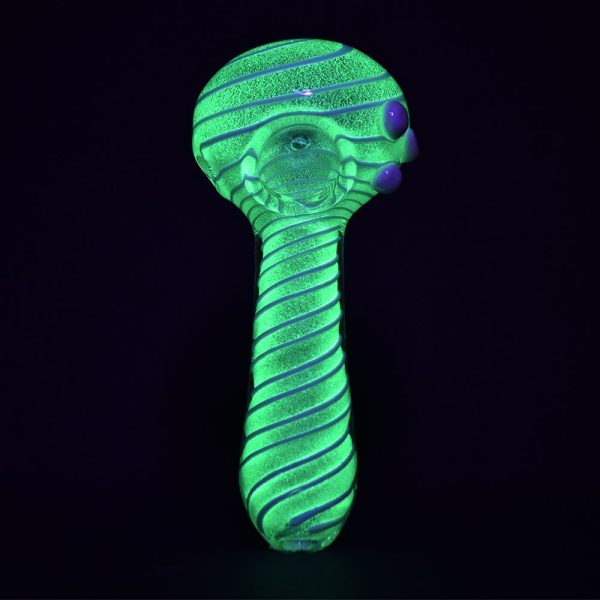 Lovely And Luminous Glow In The Dark Glass Spoon Pipe - 5" / Colors Vary - Image 2