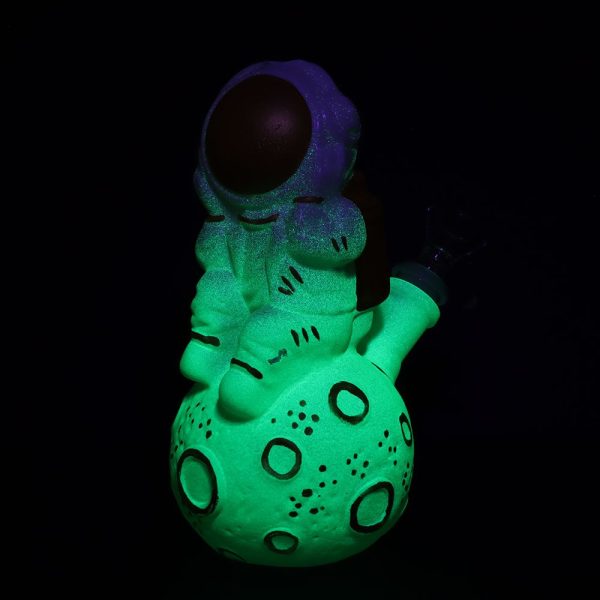 Dreamy Astronaut Glow In The Dark Painted Glass Water Pipe - 6.75" / 14mm F / Colors Vary - Image 4